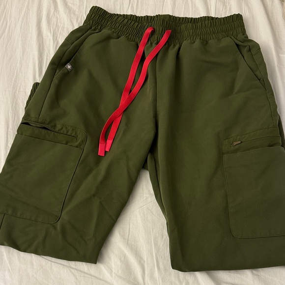 Figs Pants - FIGS green scrub bottoms